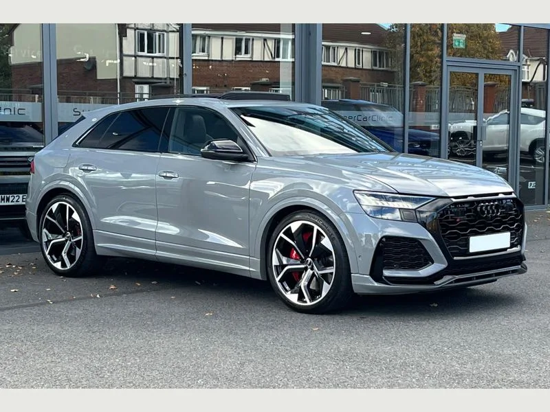 Audi RS aQ8 Car Rental